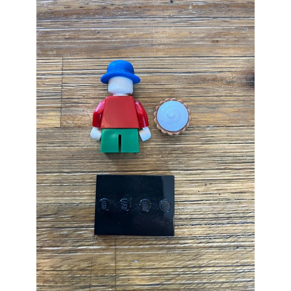 Lego Minifigure Series‎ 5 Small Clown Retired Collectible